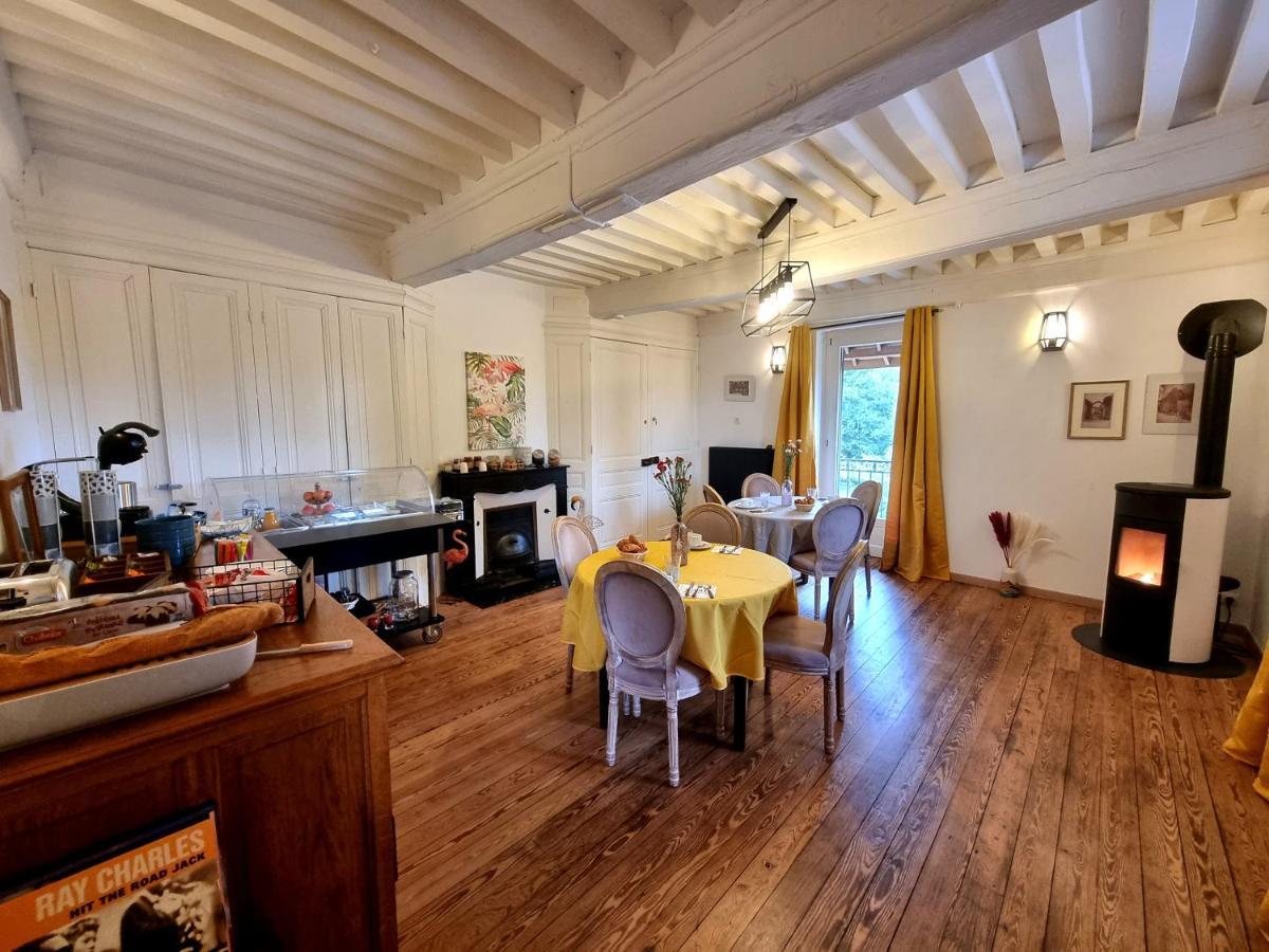 Le Manoir- Cluny Bed and Breakfast Eksteriør billede